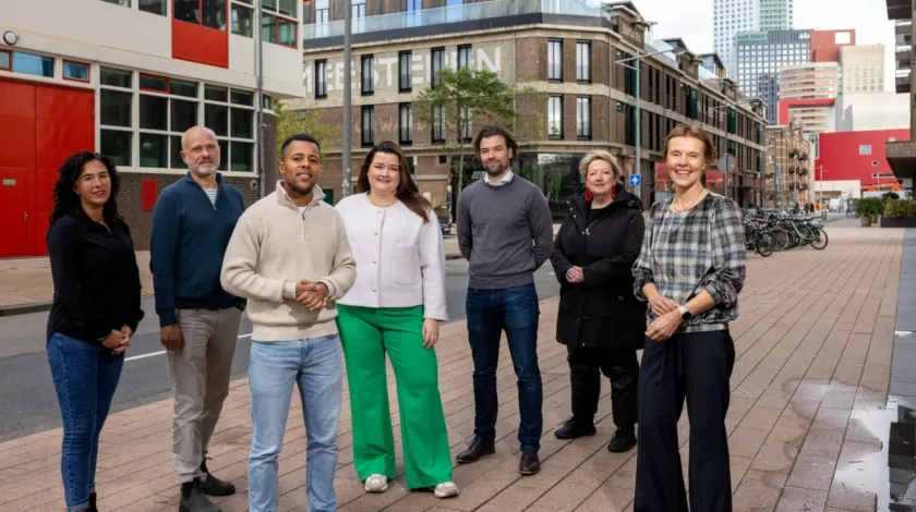 7 mensen in een Rotterdamse wijk